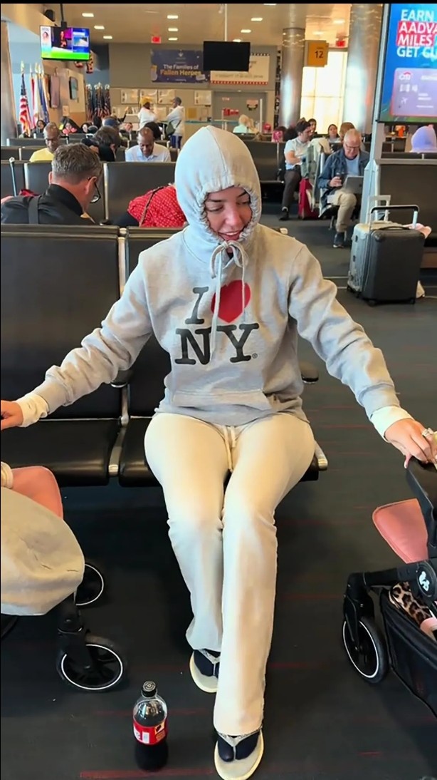 皮克福德妻儿纽约机场滞留18小时 季军战未出场