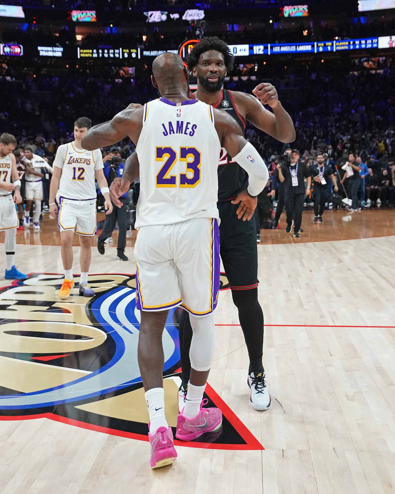 詹姆斯2年800万底薪入76人 ESPN评分A+:年薪仅390万性价比联盟第一 詹姆斯2年800万底薪入76人 ESPN评分A+:年薪仅390万性价比联盟第一