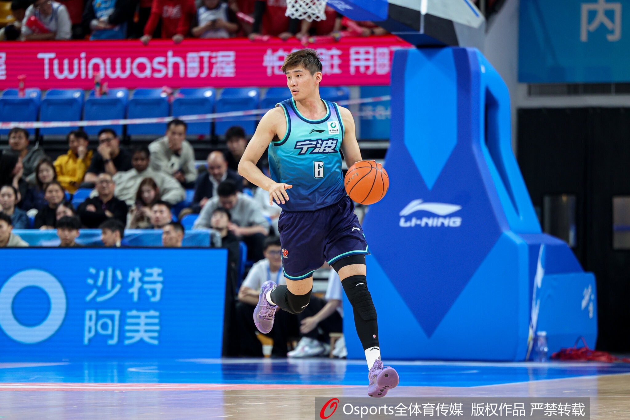 山西男篮完成王俊杰注册 三年C类合同锁定后卫